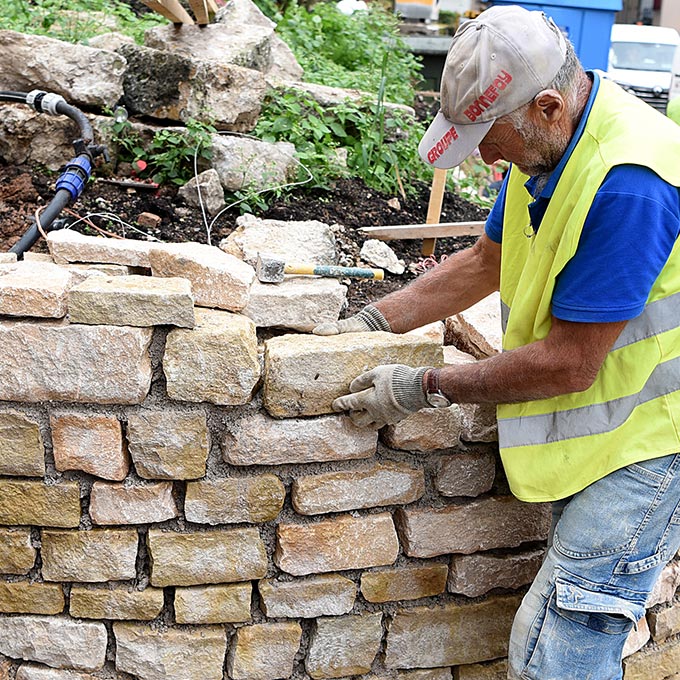 Travaux-rue-du-Chateau5 rénovation du muret rue du château